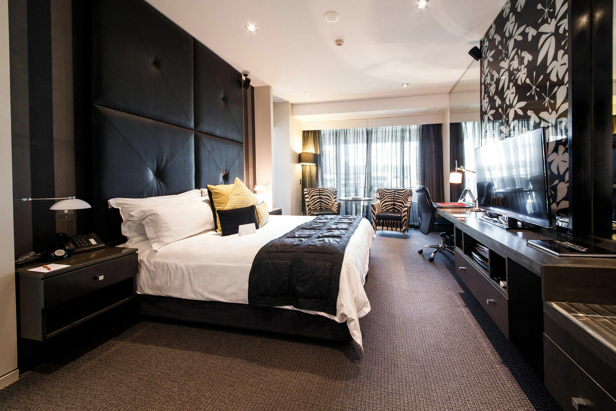 Ovolo The Valley Brisbane Esterno foto A room at the hotel